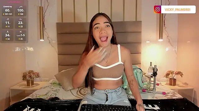 Vicky Palmer online show from 01/11/25, 07:49