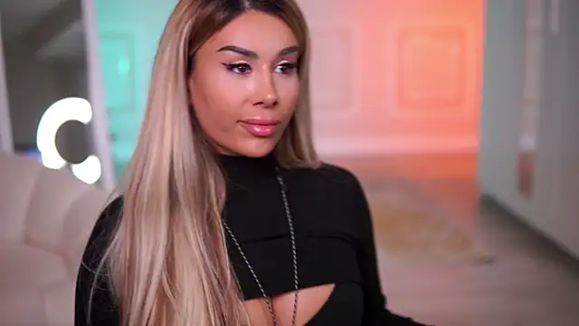 EvaZane online show from 11/20/25, 08:08