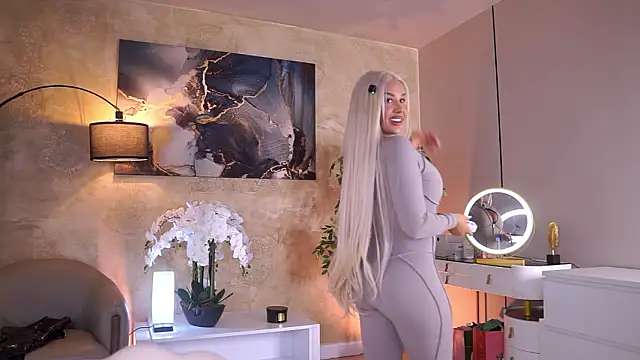 EvaZane online show from 03/22/26, 09:51