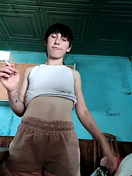 Snapshot of babylexx_18 chatting on 12/22/25, 06:49 babylexx 18 online show from 12/22/25, 06:49