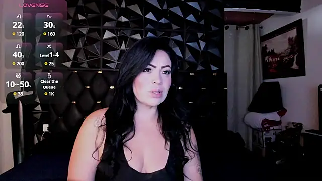 Snapshot of charlottemeyerr chatting on 01/01/25, 06:06 charlottemeyerr online show from 01/01/25, 06:06