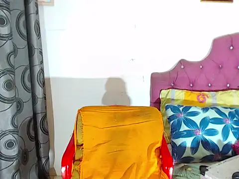 Snapshot of KandyHot_ chatting on 12/07/24, 02:09 KandyHot online show from 12/07/24, 02:09