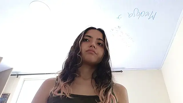 Snapshot of ViolettaSummer chatting on 01/17/25, 06:23 ViolettaSummer online show from 01/17/25, 06:23