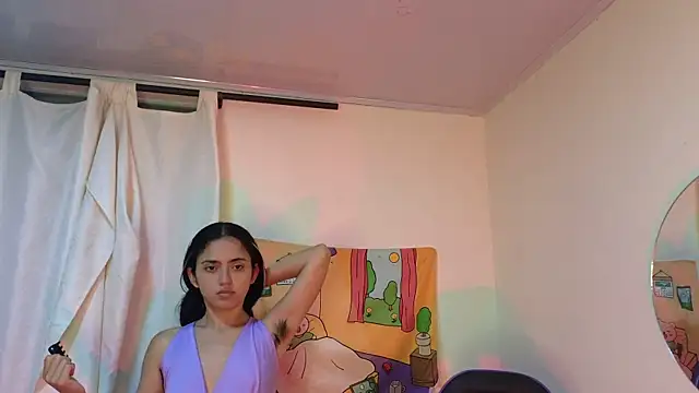 Snapshot of ViolettaSummer chatting on 02/01/25, 12:18 ViolettaSummer online show from 02/01/25, 12:18