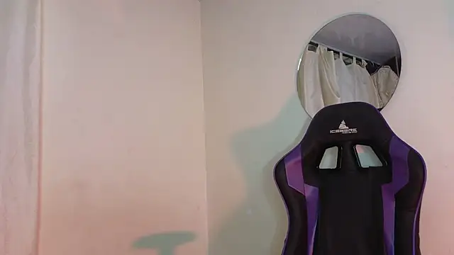 Snapshot of ViolettaSummer chatting on 02/01/25, 03:19 ViolettaSummer online show from 02/01/25, 03:19