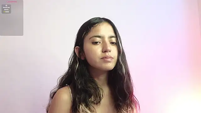 Snapshot of ViolettaSummer chatting on 03/01/25, 10:31 ViolettaSummer online show from 03/01/25, 10:31