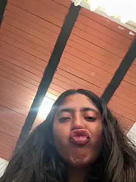 ViolettaSummer online show from 03/19/26, 02:43