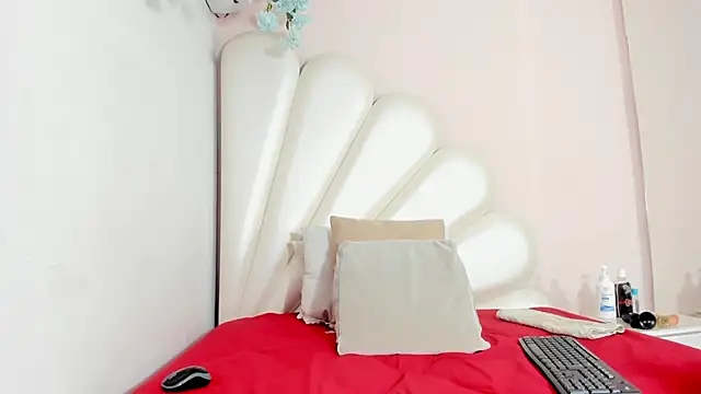 Snapshot of Lorena_Hawkins chatting on 01/30/25, 01:21 Lorena Hawkins online show from 01/30/25, 01:21