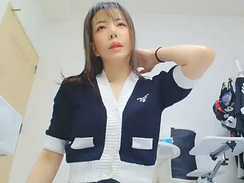 Snapshot of nene_teacher chatting on 03/13/25, 01:07 nene teacher online show from 03/13/25, 01:07