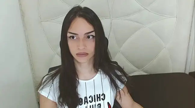 Snapshot of Dollbehavior_ chatting on 12/22/24, 08:05 Dollbehavior online show from 12/22/24, 08:05