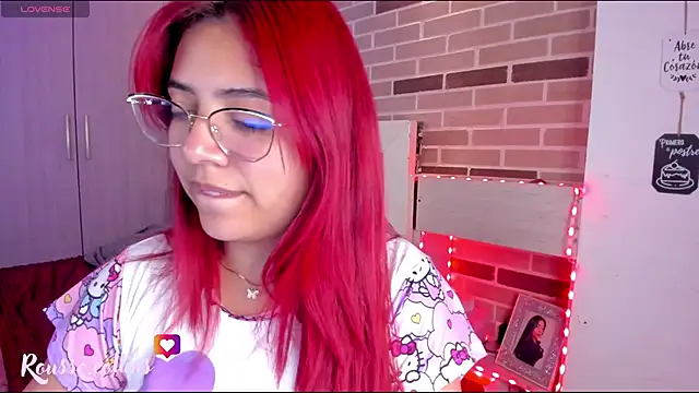 Snapshot of Rousse_Collinss chatting on 12/28/24, 04:41 Rousse Collinss online show from 12/28/24, 04:41