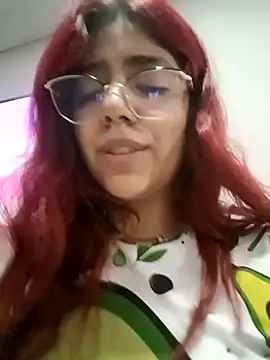 Snapshot of Rousse_Collinss chatting on 12/30/24, 04:53 Rousse Collinss online show from 12/30/24, 04:53