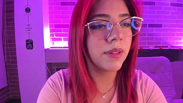 Snapshot of Rousse_Collinss chatting on 02/05/25, 04:16 Rousse Collinss online show from 02/05/25, 04:16