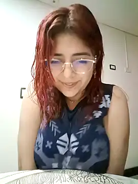 Snapshot of Rousse_Collinss chatting on 02/07/25, 03:45 Rousse Collinss online show from 02/07/25, 03:45