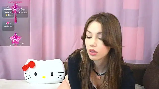 Snapshot of ellie_kramer chatting on 04/14/26, 04:29 ellie kramer online show from 04/14/26, 04:29