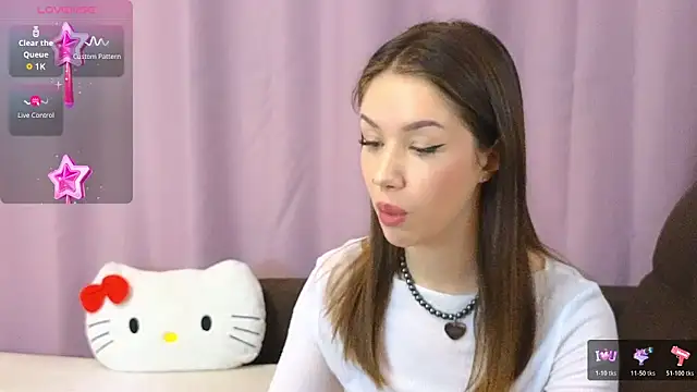 Snapshot of ellie_kramer chatting on 04/15/26, 04:19 ellie kramer online show from 04/15/26, 04:19