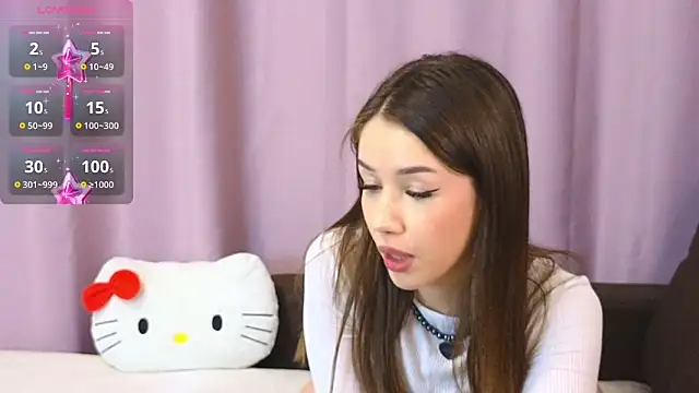 Snapshot of ellie_kramer chatting on 04/29/26, 08:15 ellie kramer online show from 04/29/26, 08:15