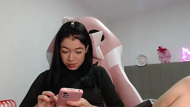 Caribbean beauty  online show from 03/23/25, 04:27