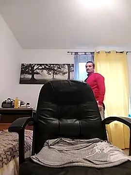 Snapshot of denis99tff chatting on 11/15/25, 10:45 denis99tff online show from 11/15/25, 10:45