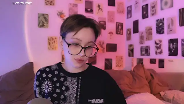 Snapshot of yourconcept chatting on 01/14/25, 06:17 yourconcept online show from 01/14/25, 06:17