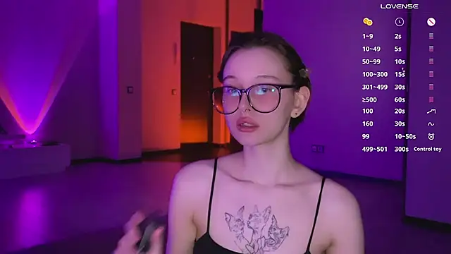 Snapshot of yourconcept chatting on 03/04/25, 09:54 yourconcept online show from 03/04/25, 09:54