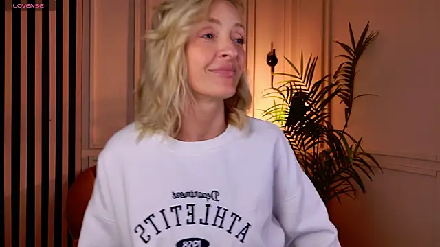 sexuallycorrecte online show from 04/06/26, 06:47