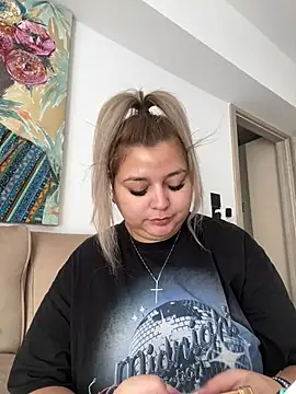 AllysonK online show from 02/23/25, 11:33