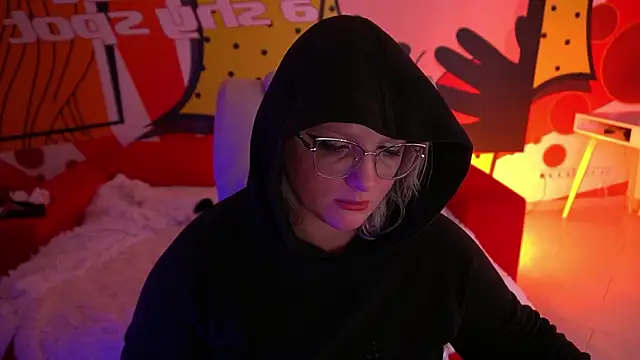 Snapshot of CoolTatis chatting on 02/02/26, 09:13 CoolTatis online show from 02/02/26, 09:13