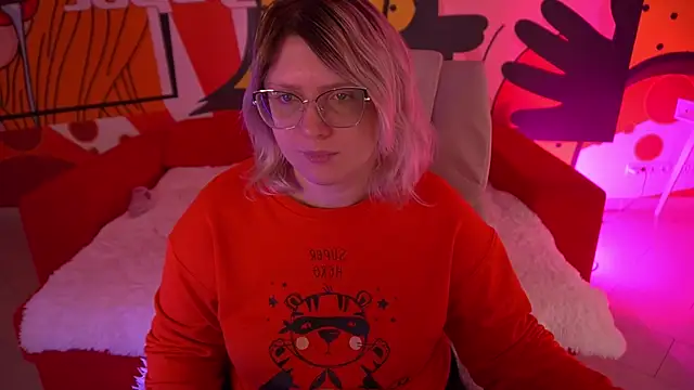 Snapshot of CoolTatis chatting on 02/08/26, 07:23 CoolTatis online show from 02/08/26, 07:23