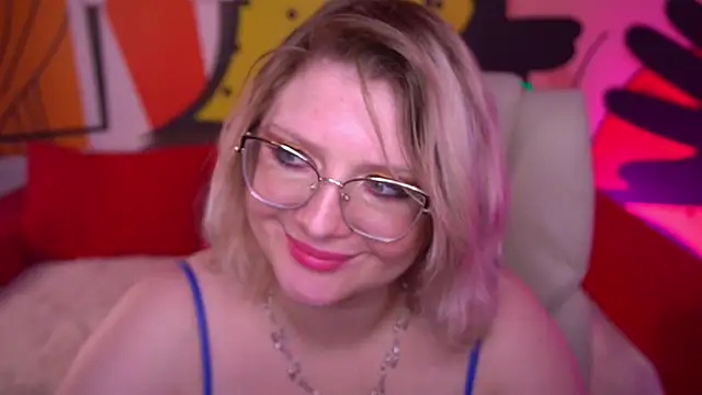 Snapshot of CoolTatis chatting on 03/11/26, 07:14 CoolTatis online show from 03/11/26, 07:14