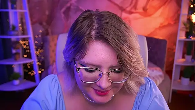 Snapshot of CoolTatis chatting on 03/15/26, 07:25 CoolTatis online show from 03/15/26, 07:25