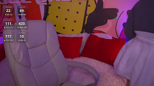 Snapshot of CoolTatis chatting on 03/17/26, 07:44 CoolTatis online show from 03/17/26, 07:44