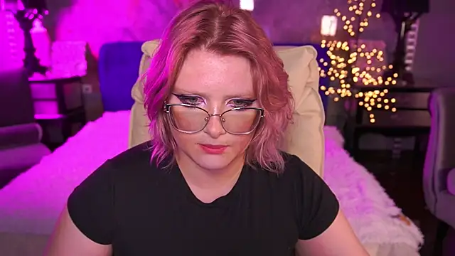 Snapshot of CoolTatis chatting on 04/10/26, 06:07 CoolTatis online show from 04/10/26, 06:07