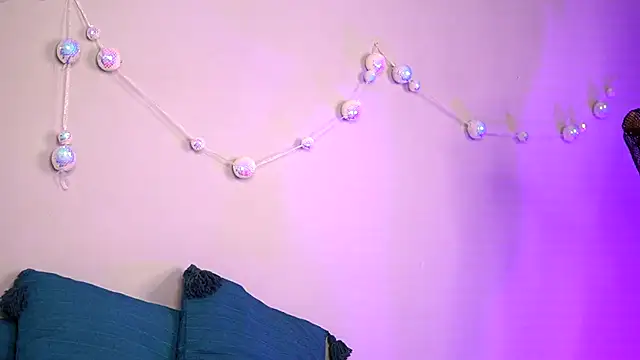 BritneyHudson online show from 12/14/25, 05:24