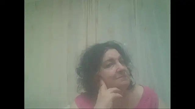 Snapshot of maturekorine chatting on 04/18/26, 05:17 maturekorine online show from 04/18/26, 05:17