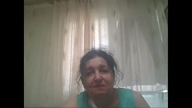 Snapshot of maturekorine chatting on 06/14/26, 03:03 maturekorine online show from 06/14/26, 03:03