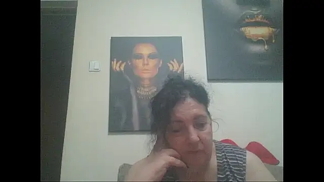 Snapshot of maturekorine chatting on 07/15/26, 05:29 maturekorine online show from 07/15/26, 05:29