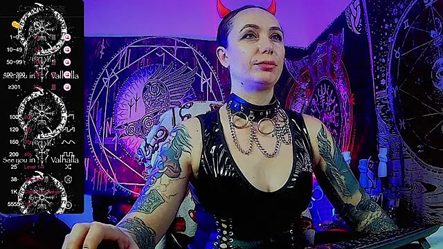 miss jenna lovee online show from 12/10/24, 08:40