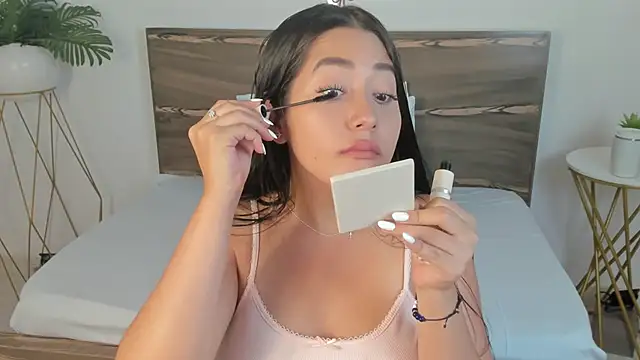 ivette bocelly online show from 03/13/25, 07:50