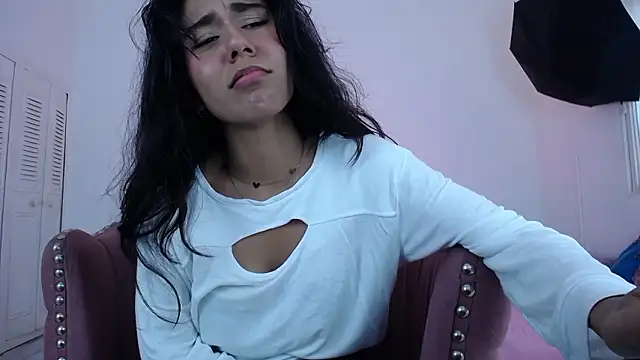 Snapshot of michel_cardona chatting on 12/07/24, 05:42 michel cardona online show from 12/07/24, 05:42