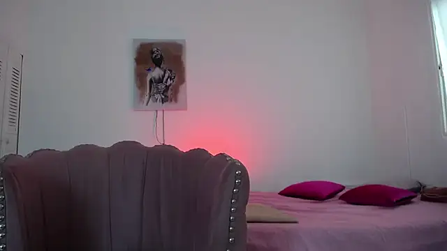 Snapshot of michel_cardona chatting on 12/16/24, 06:05 michel cardona online show from 12/16/24, 06:05