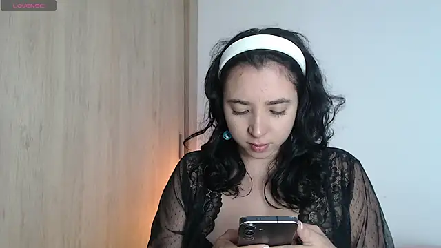 Snapshot of Abii_26 chatting on 06/24/26, 10:20 Abii 26 online show from 06/24/26, 10:20