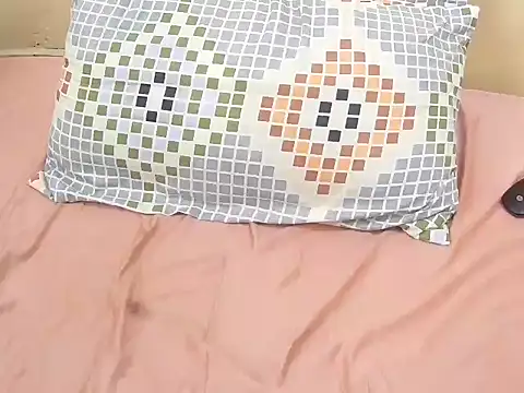 Snapshot of just_lela chatting on 03/30/26, 01:12 just lela online show from 03/30/26, 01:12