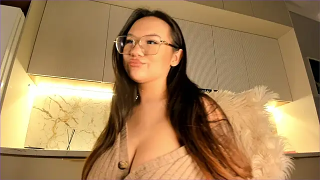 sally 009 online show from 02/01/25, 08:18