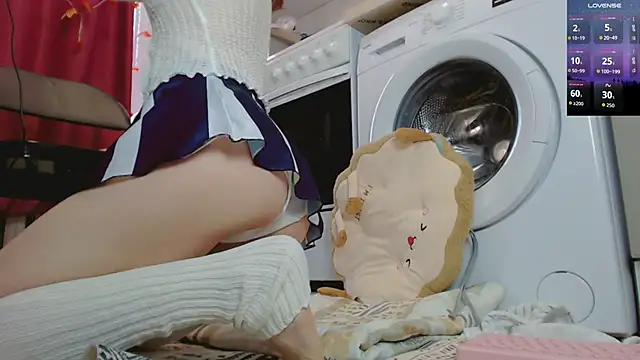 Snapshot of Amina_Barbarian chatting on 12/02/25, 11:48 Amina Barbarian online show from 12/02/25, 11:48