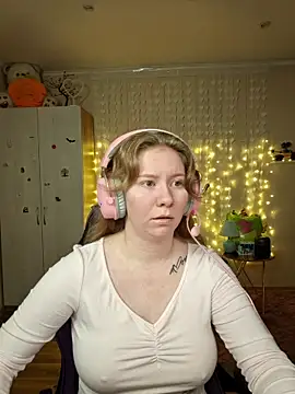 D0nna  online show from 03/23/26, 07:18