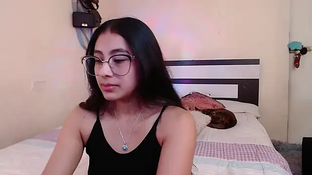 Snapshot of chika_hellar chatting on 03/10/26, 08:47 chika hellar online show from 03/10/26, 08:47