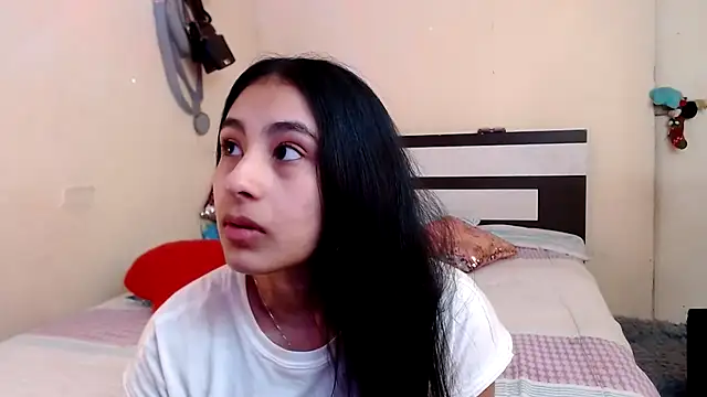 Snapshot of chika_hellar chatting on 03/18/26, 07:06 chika hellar online show from 03/18/26, 07:06