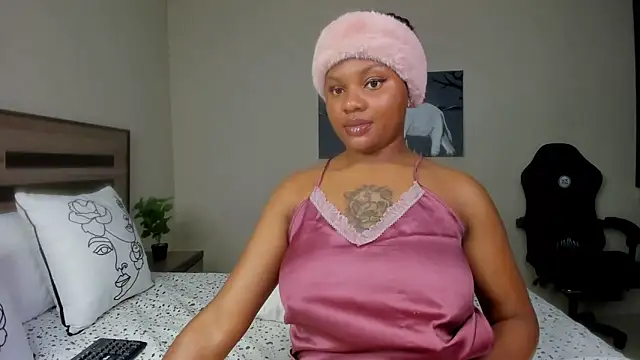 Renee-18 online show from 02/02/25, 06:15