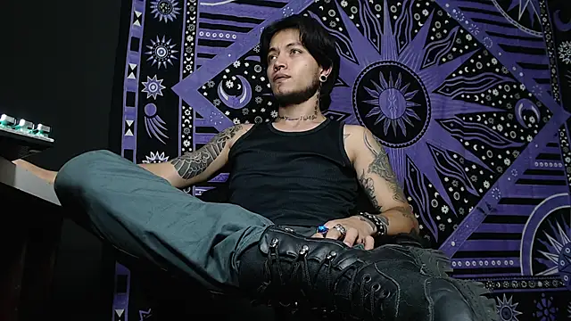 Dicaprioo  online show from 02/04/25, 07:22